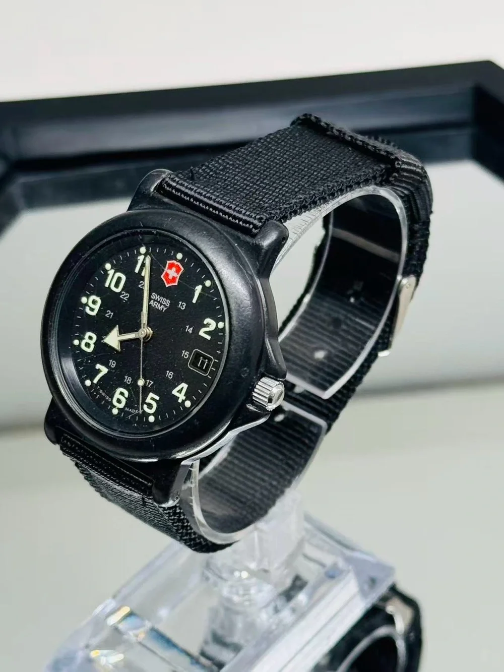 Vintage Swiss Army Victorinox Field Men Watch Date Quartz 38mm New Battery Runs